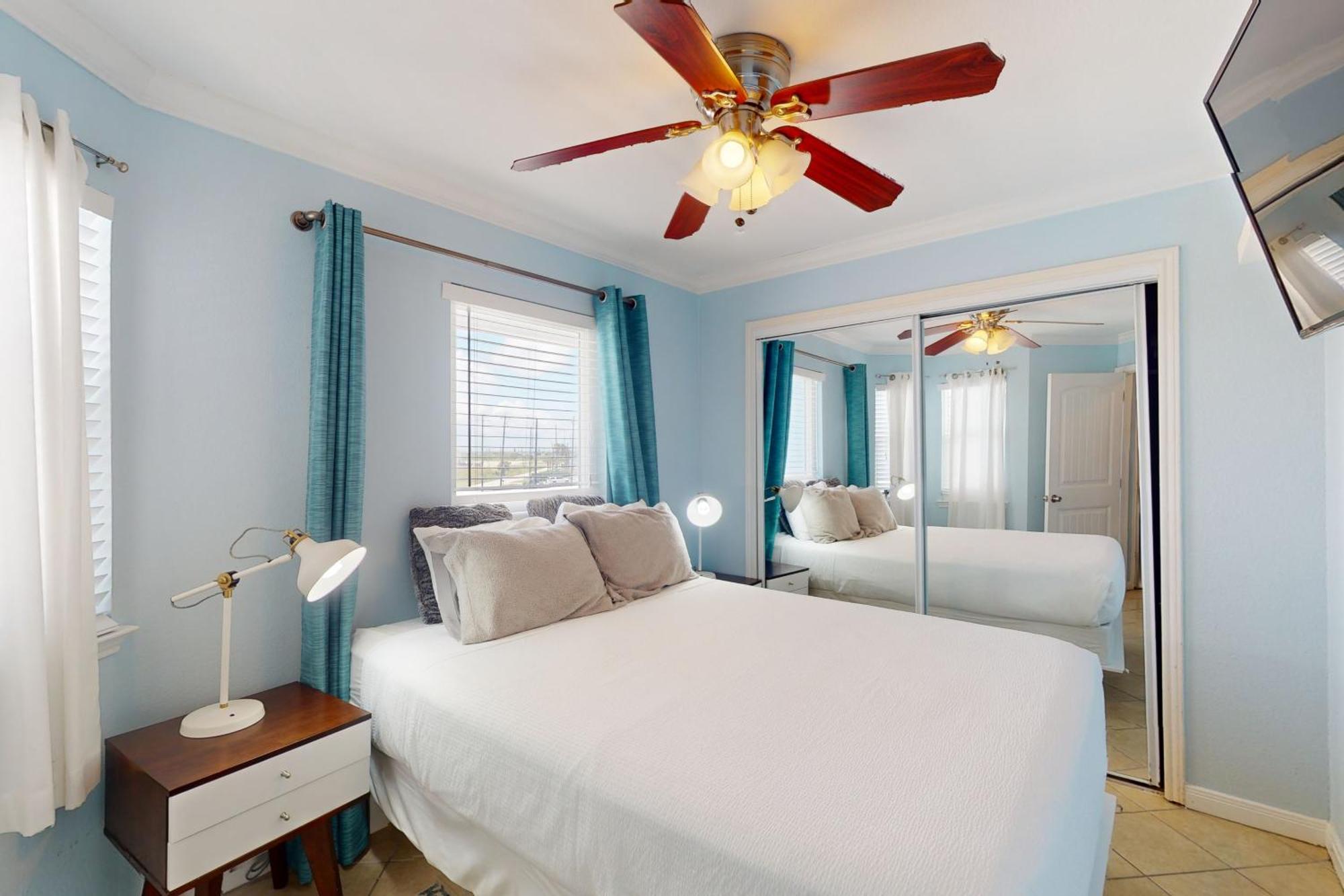 Seascape Condos II Galveston Room photo